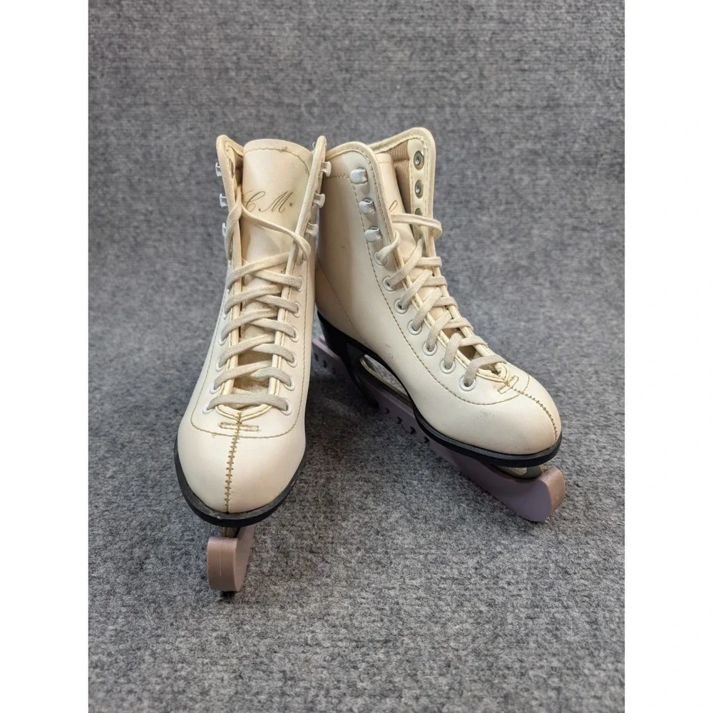 CCM Jamie Sale & David Pelletier Pirouette Girls Youth Size 1 White Ice Skates